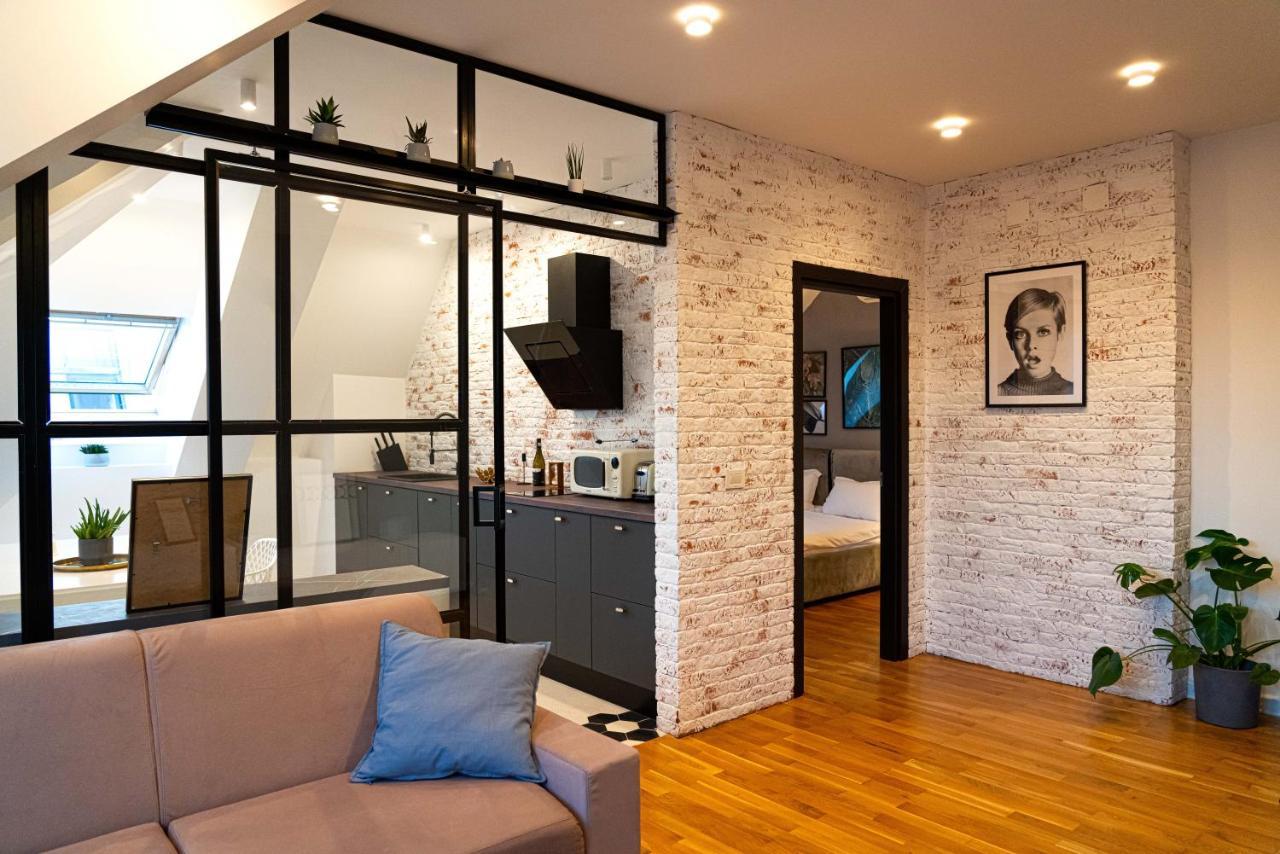 Urban Oasis Apartments With Parking Bukarest Exterior foto