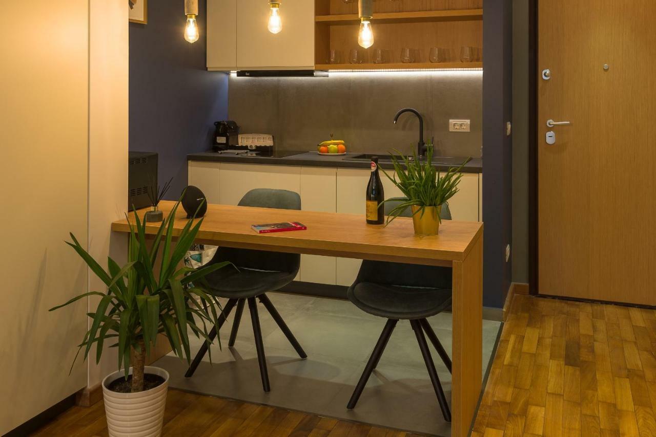 Urban Oasis Apartments With Parking Bukarest Exterior foto